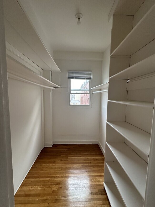 Building Photo - 1167 Bush Street (1314R)