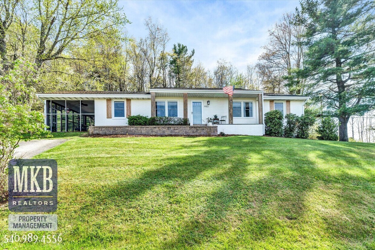 Primary Photo - 9901 Fortune Ridge Road Bent Mountain VA 2...
