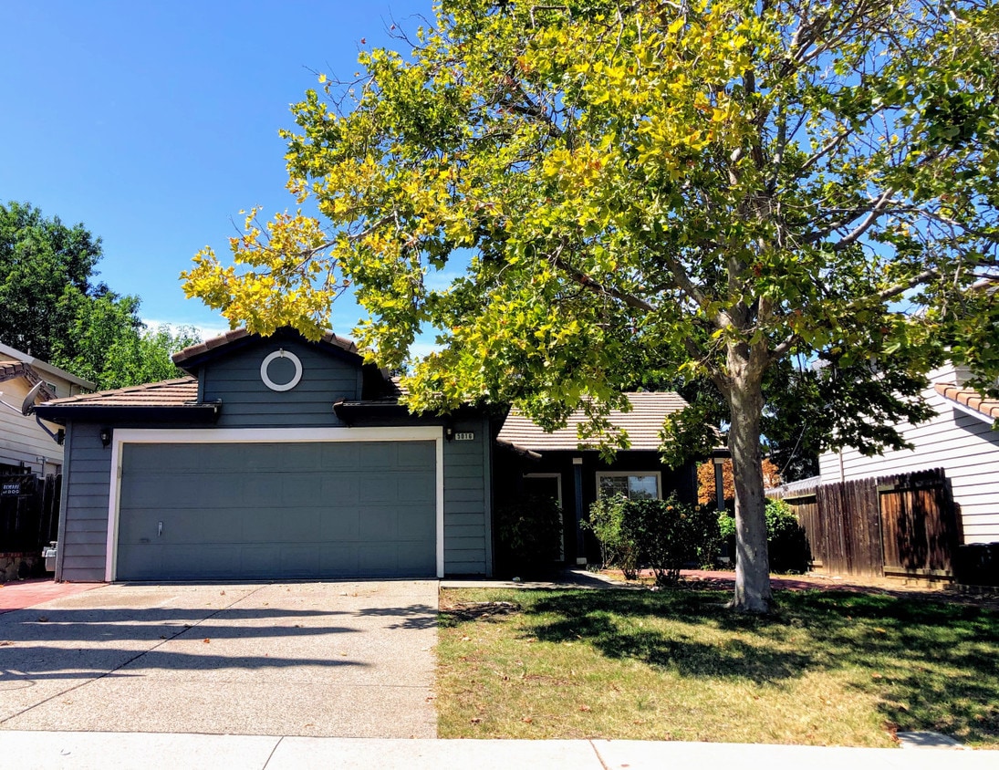 5016 Way House for Rent in Antioch, CA