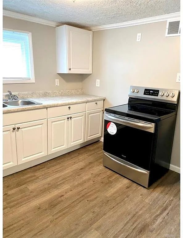 Foto del edificio - 605 9th Ave