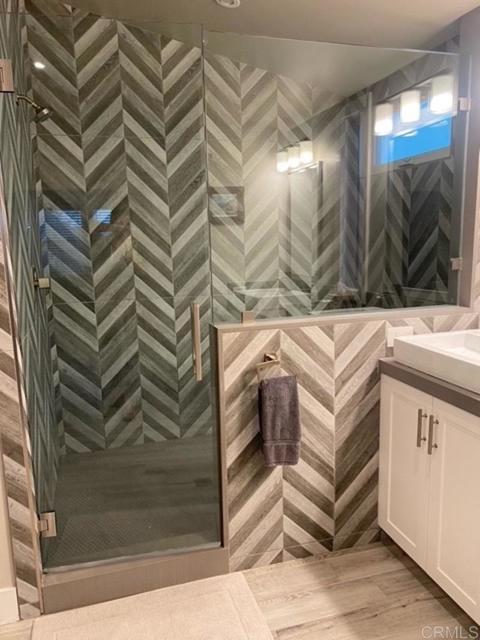 Foto del edificio - 250 Avenida Monterey