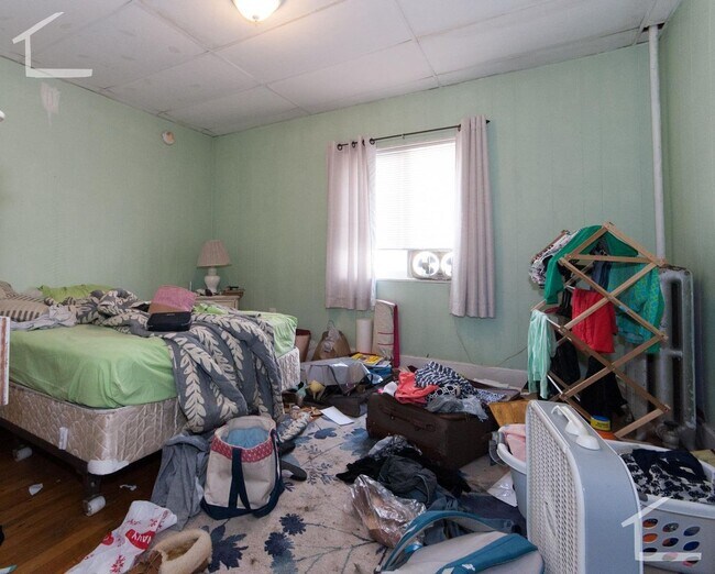 Foto del edificio - Very nice Brookline 5 Bed 2 bath!!