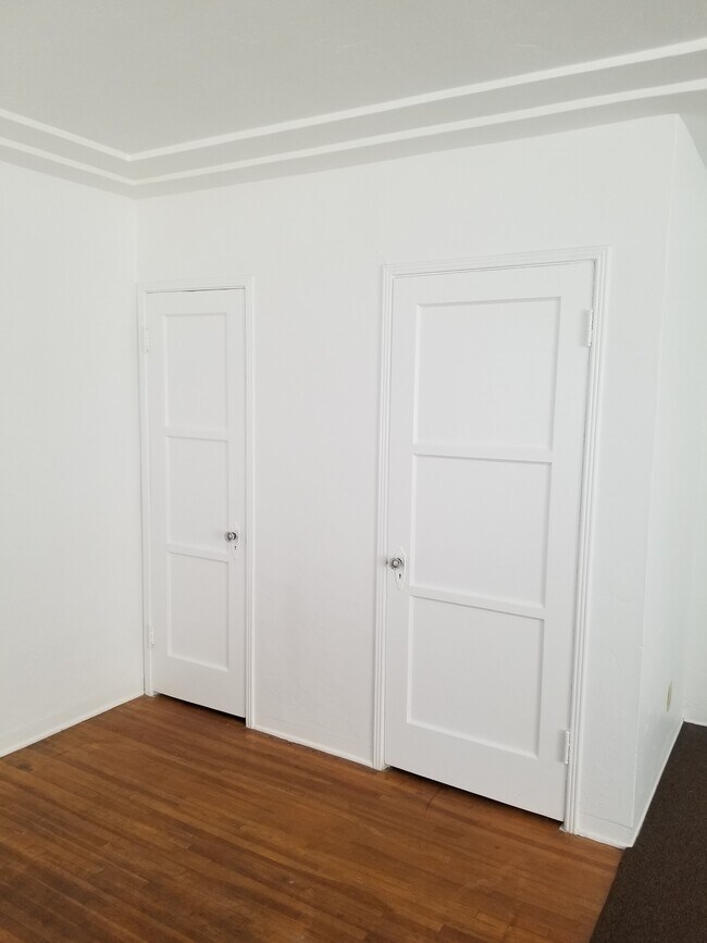 Foto del edificio - 572 W 1st St