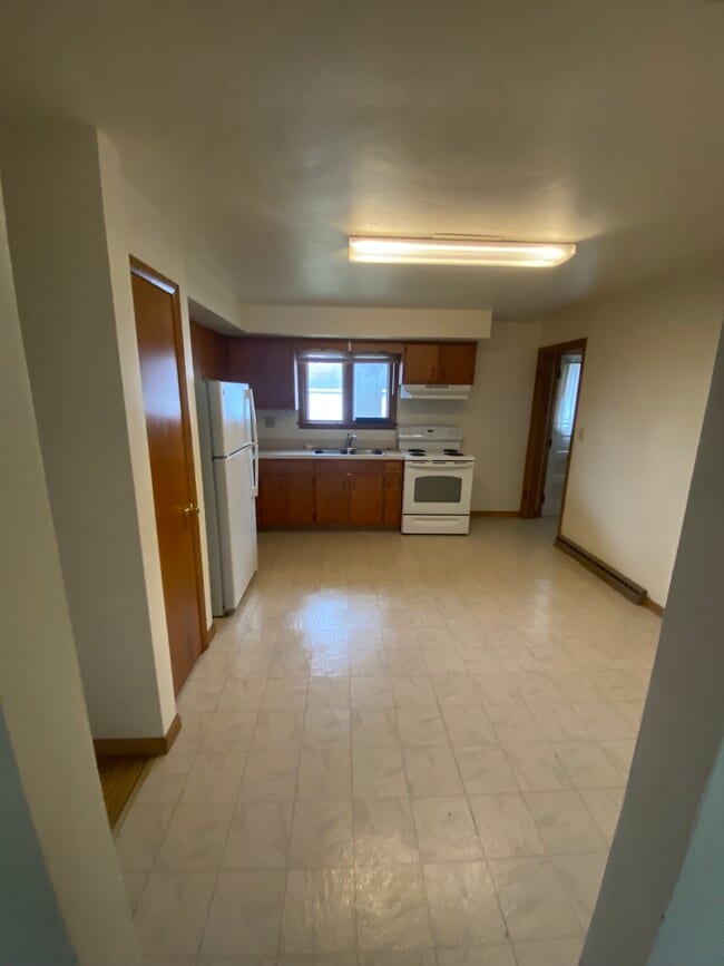 Building Photo - 1212 Julie Dr