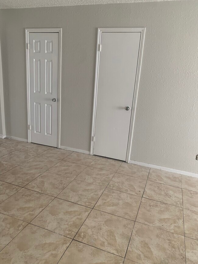 Foto del edificio - 3402 Lantern Ln