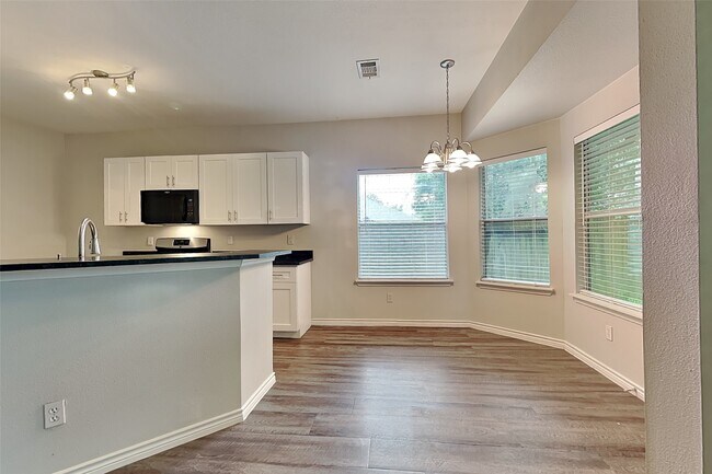 Foto del edificio - 10931 S Falls Terrace