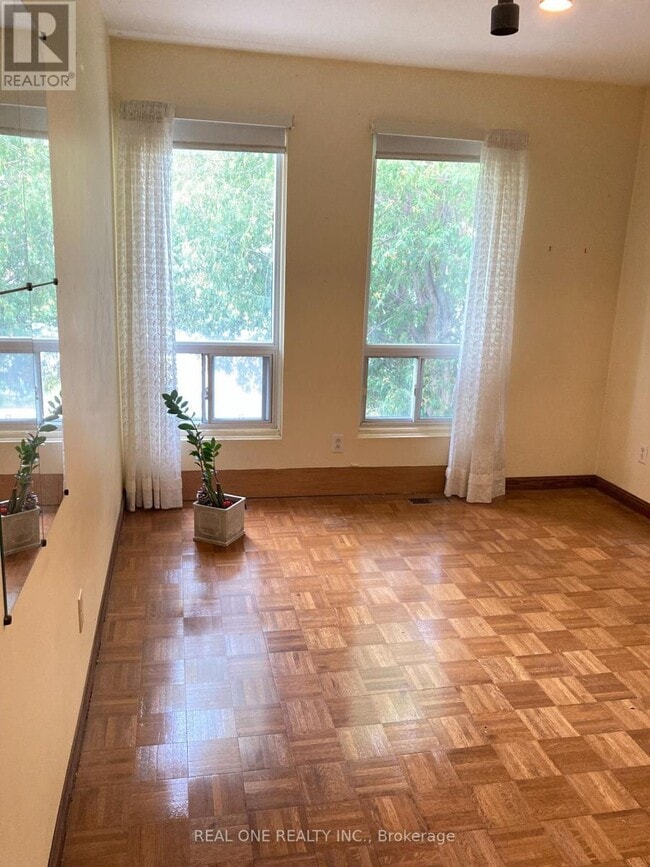 Building Photo - 45 Chalet Rd