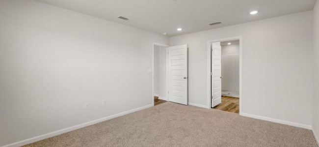 Building Photo - 5136 Rivergrass Dr