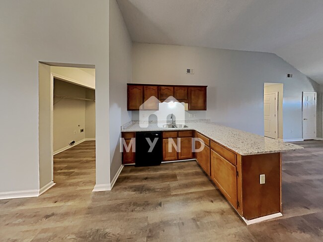 Building Photo - 5551 W Avalon Dr