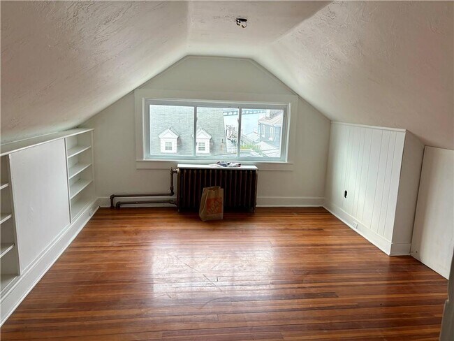 Foto del edificio - 31 Bayside Ave