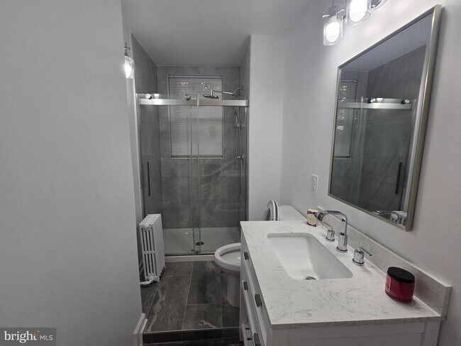 Foto del edificio - 5455 Ridge Ave