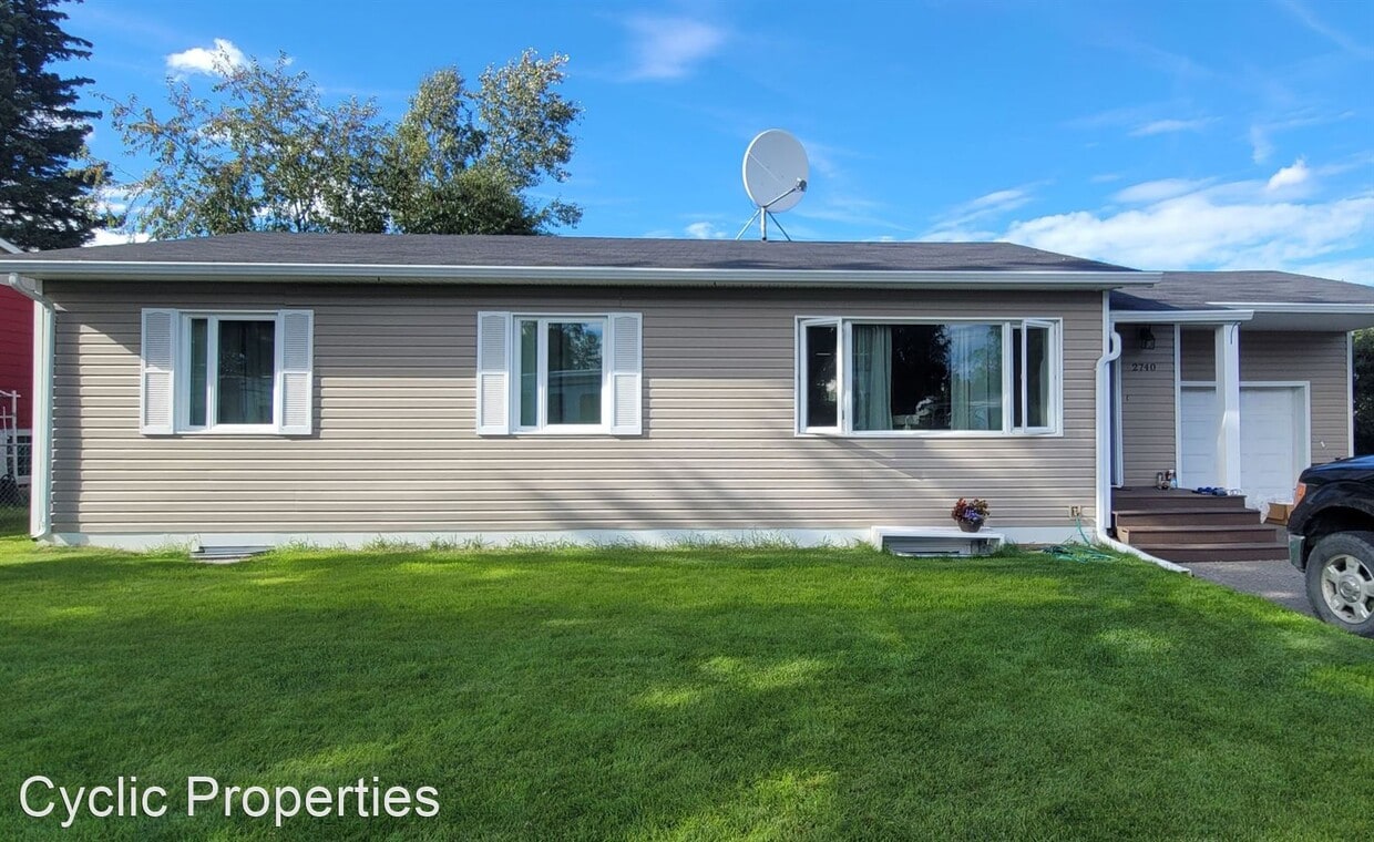 Primary Photo - 4 br, 1.5 bath House - 2740 Kuskokwim Ave
