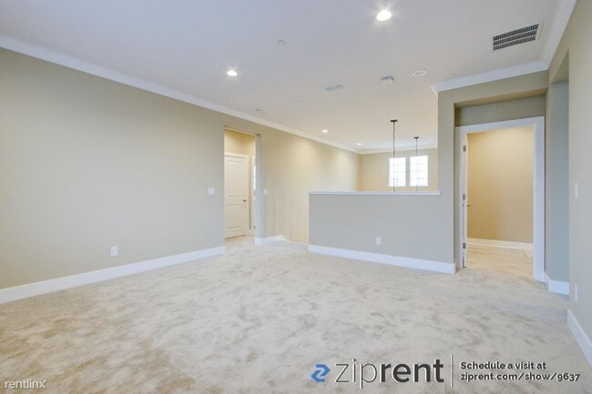 Building Photo - 4 br, 3.5 bath House - 778 Hydrangea Dr, V...