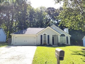 Building Photo - 7731 Ivy Hollow Dr