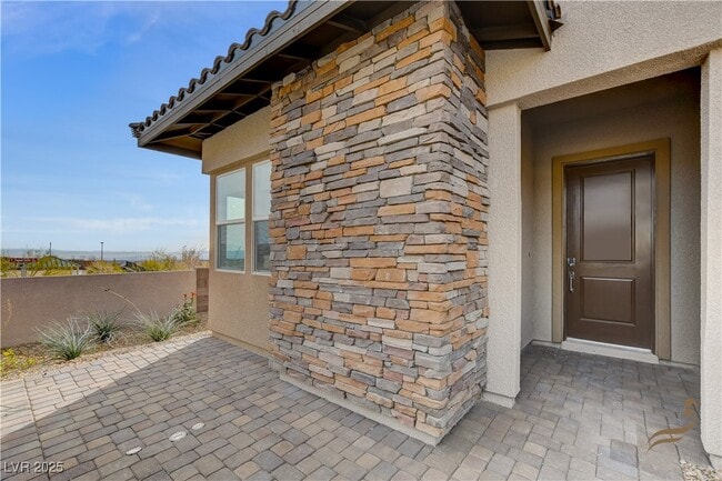 Building Photo - 11837 Grassy Pln Ave