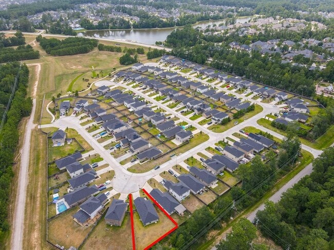 Building Photo - 33504 Orange Maple Wy