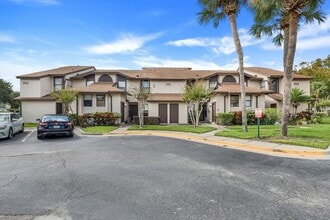 Building Photo - 3112 S Semoran Blvd