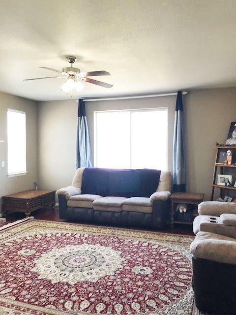 Foto del edificio - 4 br, 3 bath House - 6604 Big Leaf Lane