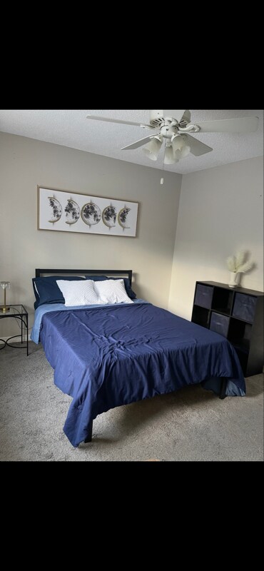 Foto principal - 3330 Laurel View Dr
