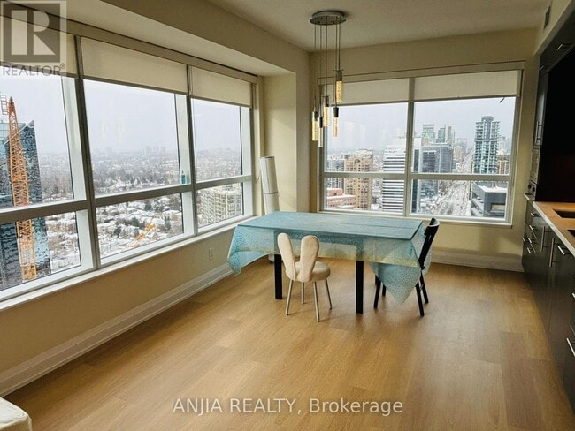 Building Photo - 2 Anndale Dr