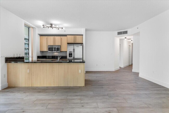 Foto del edificio - 1111 SW 1st Ave