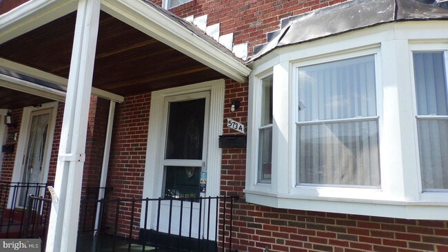 Building Photo - 5734 Maplehill Rd