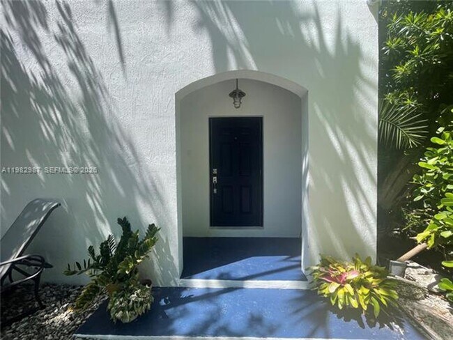 Foto del edificio - 3421 SW 25th St