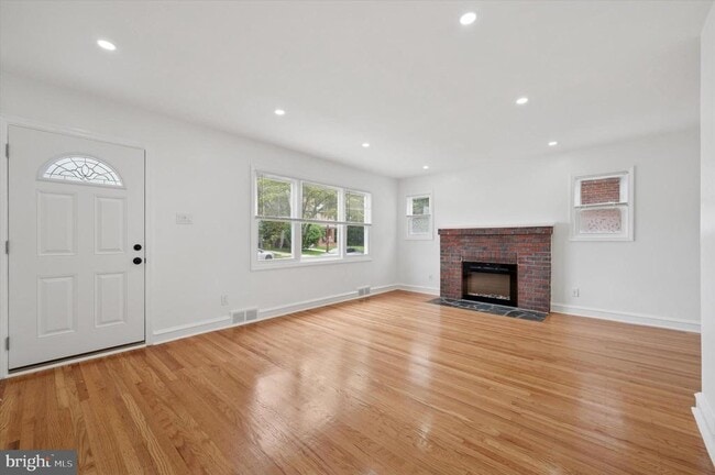 Foto del edificio - 6134 Grant Ave