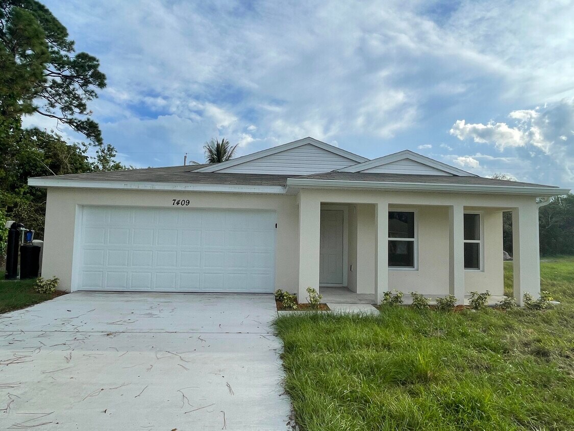 7409 Belleair Ave, Fort Pierce, FL 34951 House Rental in Fort Pierce