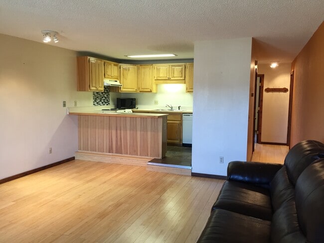 LIving Room - 269 Co Rd 804