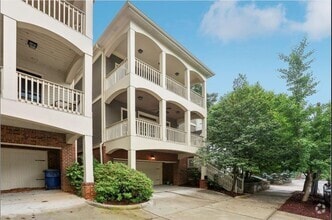Building Photo - 737 St Charles Ave NE