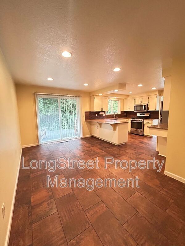 Foto del edificio - 3572 NW Satinwood St