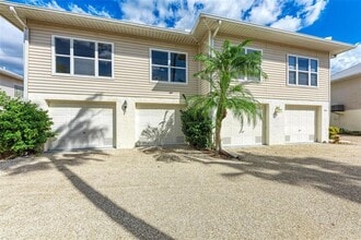 Building Photo - 1817 Highland Rd