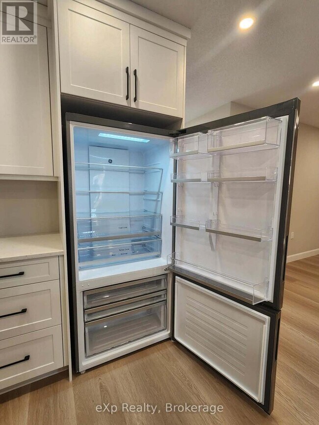 Photo du bâtiment - 12 Malcolm Cres