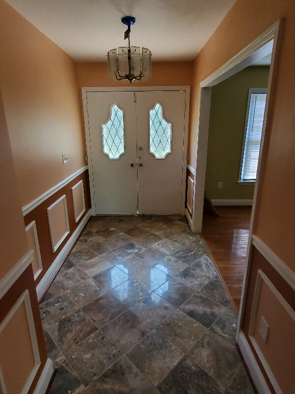 Building Photo - 2844 Columbia Dr