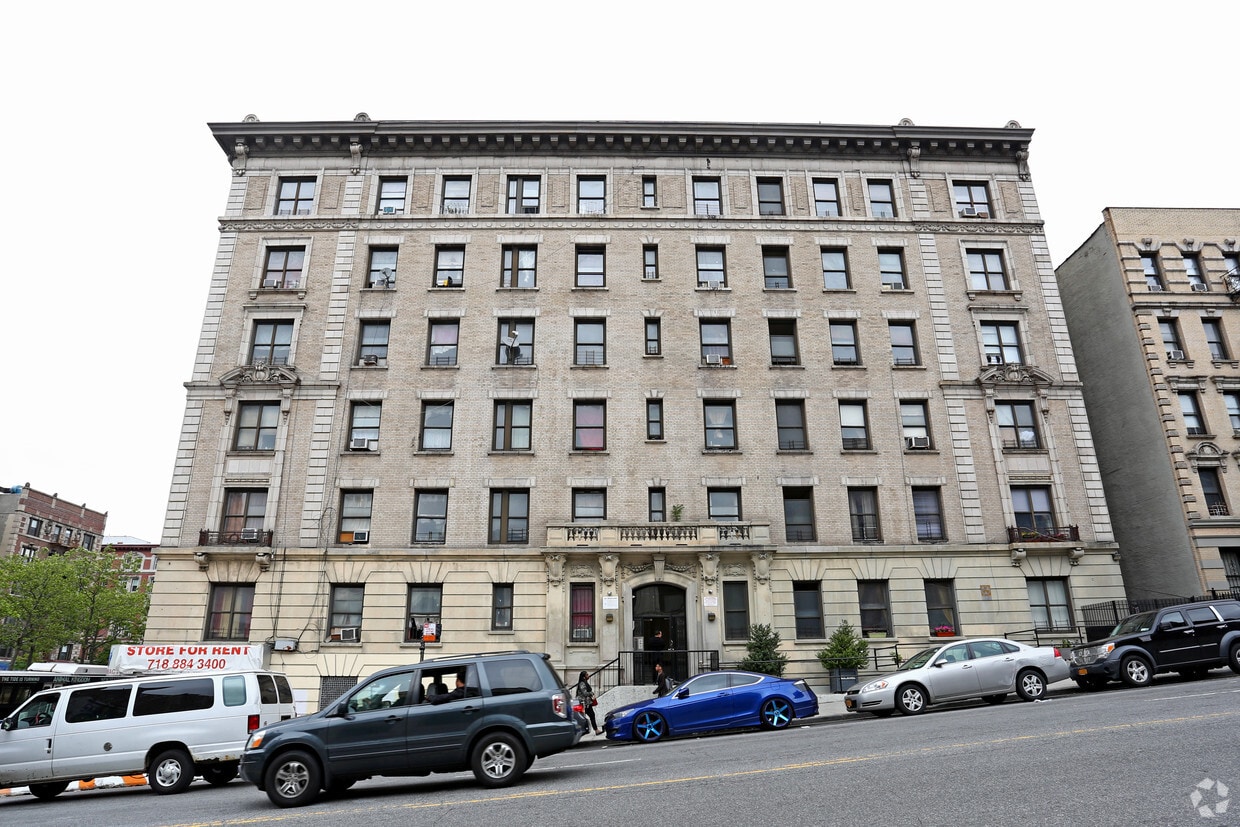 Building Photo - 3340-3346 Broadway