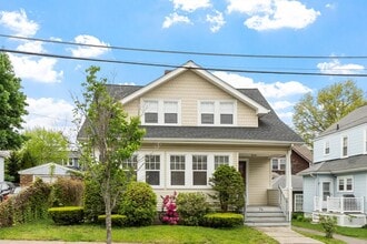 Building Photo - 76 Lynde Ave
