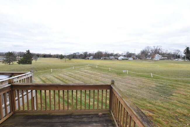 Building Photo - 297 Oak Ridge Dr