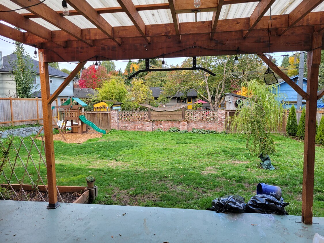 10063 8th Ave NW, Seattle, WA 98177 House for Rent in Seattle, WA