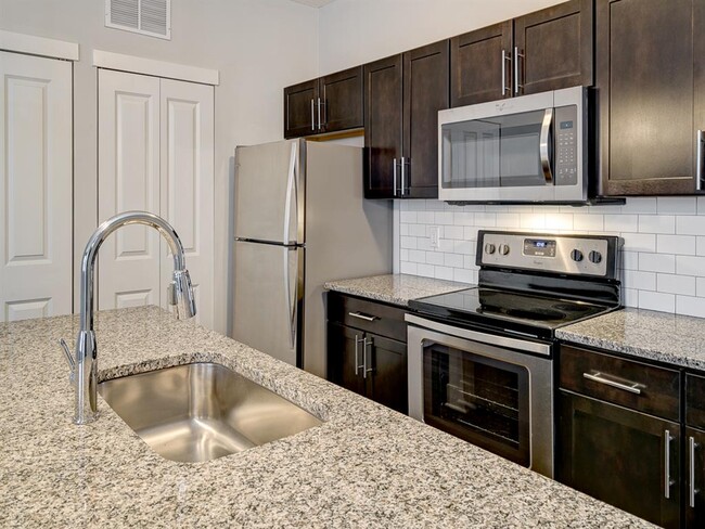 Middletown Landing - Apartments in Louisville, KY | Apartments.com