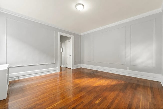 Foto del edificio - 210 Springdale Ave