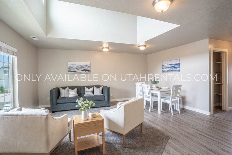 1936 N Geneva Rd Unit 304, Provo, UT 84601 Condo for Rent in Provo, UT