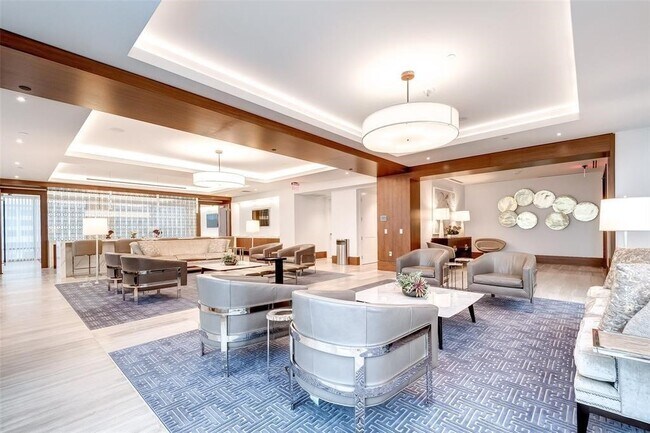 Foto del edificio - 2047 Westcreek Ln Ln