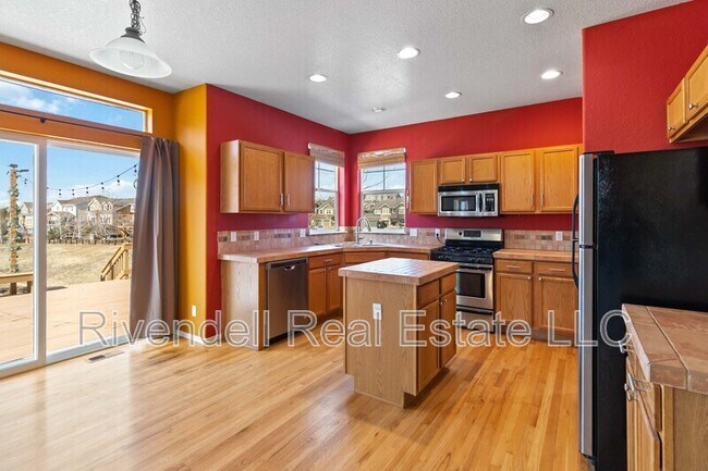 Foto del edificio - 4043 Sunridge Terrace Ct