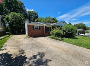 Building Photo - 24 Butternut Dr