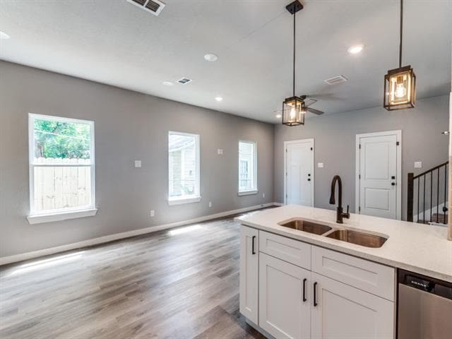 Foto del edificio - 3163 Karen St