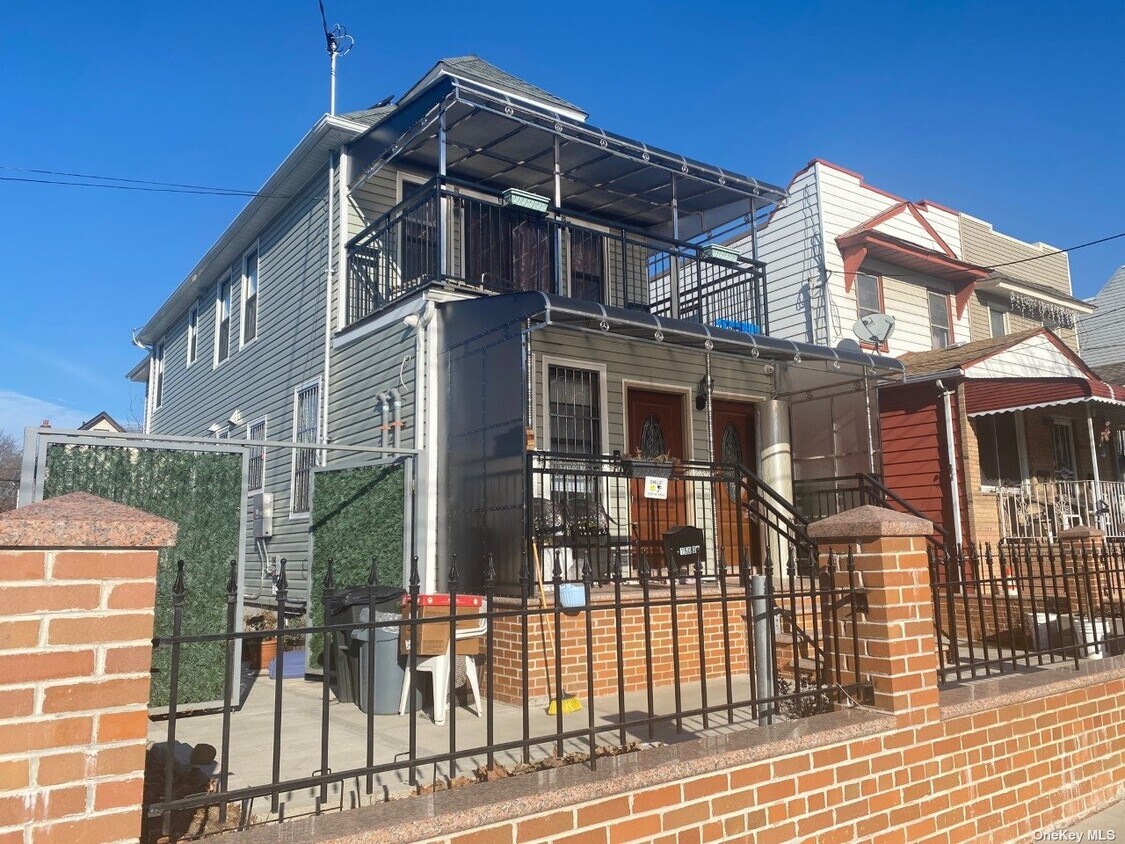 Primary Photo - 150-01 Coolidge Ave