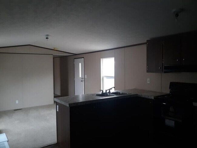 Foto del edificio - New 3 Bedroom 2 Bath Mobile Home!