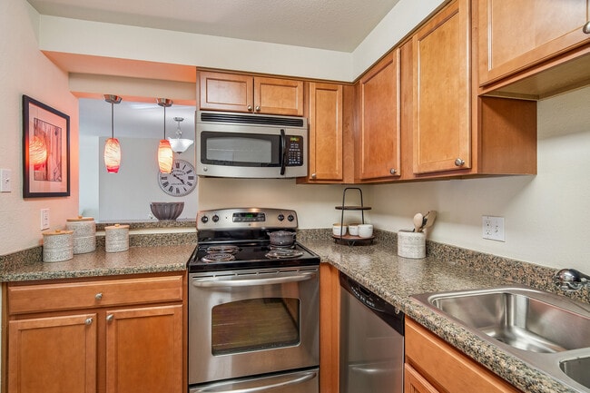 Building Photo - ReNew Kennedy Park