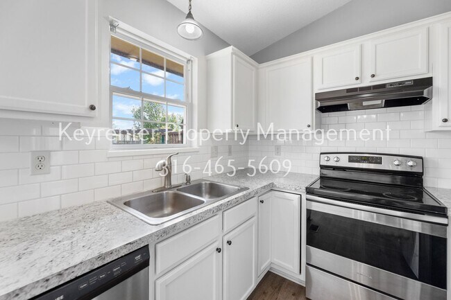 Foto del edificio - 1610 Summerwood St